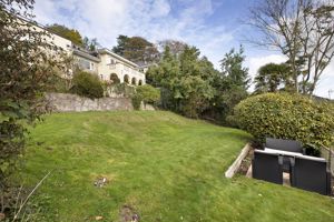 Photo 33- click for photo gallery